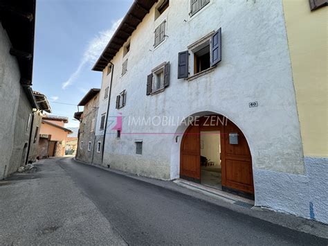 case in vendita a prada di brentonico|Property for sale, Prada, Brentonico, Italy: 7 houses and flats.